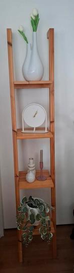 Decoratief Ikea Rexbo  🪜grenen  ladder rek met plankjes, Huis en Inrichting, Kasten | Boekenkasten, Ophalen, Zo goed als nieuw