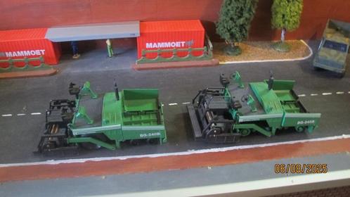 2x NZG Barber Greene Asfaltmachine's  1x BG-240B 1xBG-245B, Hobby en Vrije tijd, Modelauto's | 1:50, Nieuw, Hijskraan, Tractor of Landbouw