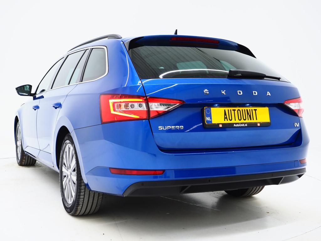 Skoda Superb Combi 1.4 TSI iV 218PK | Panoramadak | Virtual, Auto's, Skoda, Stof, Gebruikt, 4 cilinders, Blauw