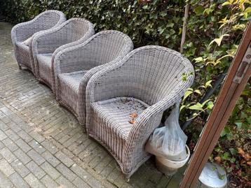 4 Rotan Stoelen - Nette Staat beschikbaar voor biedingen