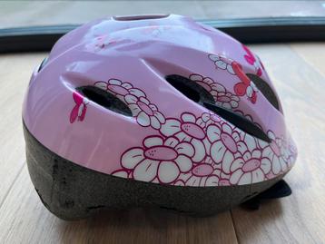 Fietshelm Abus 45-50 cm netjes beschikbaar voor biedingen