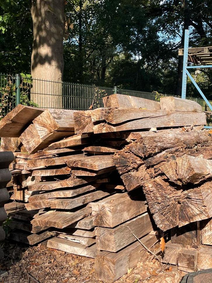 Stapel Populieren Hout  te gebruiken als balken voor Sokkels, Doe-het-zelf en Verbouw, Hout en Planken, Gebruikt, Balk, Overige houtsoorten