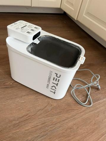 Automatische drinkbak met filters beschikbaar voor biedingen
