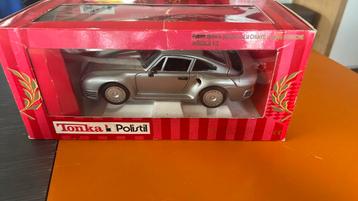 Model auto’s 1:18 beschikbaar voor biedingen