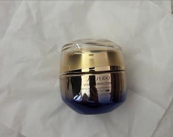 Shiseido Vital Perfection - Nieuw & Ongebruikt! beschikbaar voor biedingen