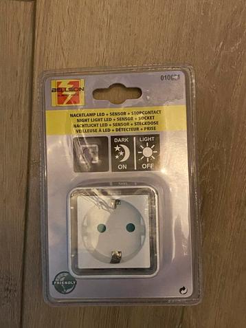 Nieuwe LED Nachtlamp met Sensor beschikbaar voor biedingen