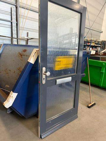Hoogwaardige Hardhouten Deur met Dubbel Glas beschikbaar voor biedingen