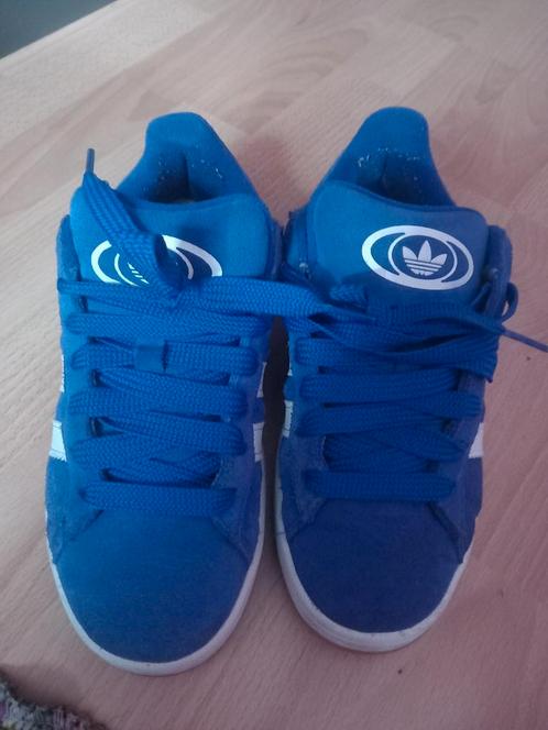 Addias campus blauw, Kinderen en Baby's, Kinderkleding | Schoenen en Sokken, Zo goed als nieuw, Schoenen, Meisje, Ophalen