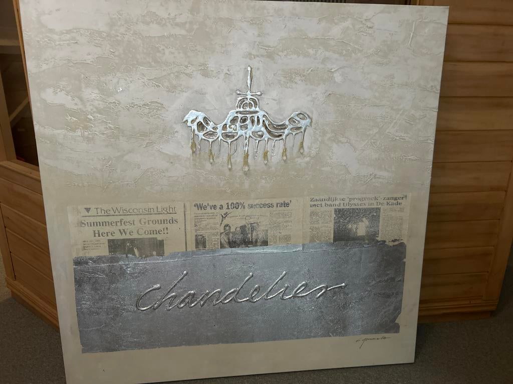 Uniek Schilderij 'Chandelier' met Krantenknipsels, Antiek en Kunst, Ophalen of Verzenden