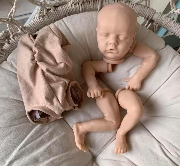 Reborn twin B, Verzamelen, Poppen, Zo goed als nieuw, Pop, Ophalen