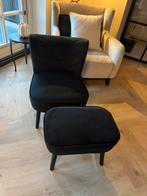 ZWARTE VELVET COCKTAIL FAUTEUIL MET BIJBEHORENDE VOETENBANK, Ophalen, Zo goed als nieuw, 50 tot 75 cm