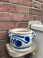 Keulse pot, inhoud ong 1 liter. Beschadigd aan onderrand Oud, Antiek en Kunst, Antiek | Keramiek en Aardewerk, Ophalen of Verzenden