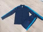 Nike trainingspak 164, Kinderen en Baby's, Kinderkleding | Maat 164, Jongen of Meisje, Sport- of Zwemkleding, Ophalen of Verzenden