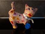 Kleurrijk Dierenbeeld - Kat met Vlinders, Ophalen of Verzenden, Nieuw, Overige materialen, Dier
