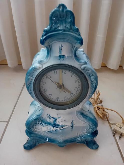 Delfts blauw klok, Antiek en Kunst, Antiek | Klokken, Ophalen of Verzenden