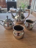 Leuk theepotje met roomstelletje., Ophalen of Verzenden