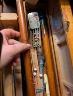 Vintage houten koffer met hengel en accessoireset, Watersport en Boten, Ophalen of Verzenden, Zo goed als nieuw