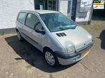 Renault Twingo 1.2 Emotion, zéér netjes weinig km's + airc, Voorwielaandrijving, 4 cilinders, 4 stoelen, Origineel Nederlands