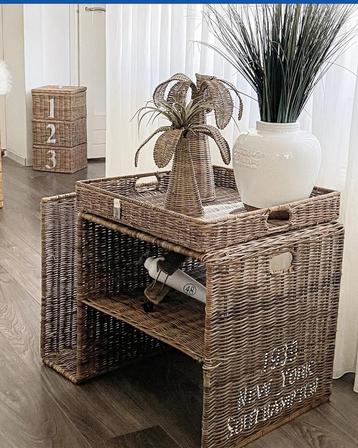 Riviera Maison rattan bijzettafel beschikbaar voor biedingen