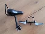 Zadeltje voor op stang, Fietsen en Brommers, Fietsaccessoires | Fietsstoeltjes, Ophalen, Zo goed als nieuw, Voetsteuntjes