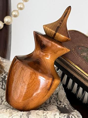 Vintage Houten Parfumflesje beschikbaar voor biedingen