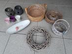 Krans, schalen, manden, potten voor opmaak van bloemstukken, Ophalen, Zo goed als nieuw