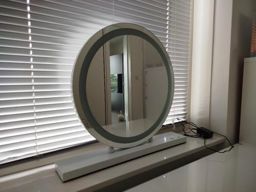 Nuvoo make-up spiegel met verlichting – Wit, Huis en Inrichting, Woonaccessoires | Spiegels, Zo goed als nieuw, Minder dan 50 cm