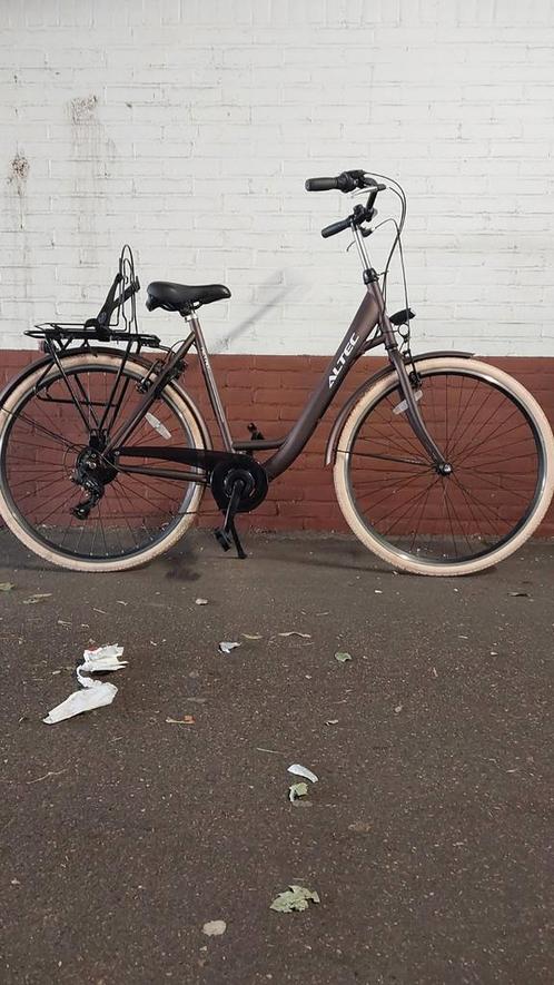 Altec Metro
28 inch, Fietsen en Brommers, Fietsen | Dames | Damesfietsen, Zo goed als nieuw, Overige merken, Versnellingen, 53 tot 56 cm