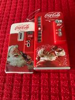 Twee Coca-Cola miniaturen Coca-Cola automaatjes, Cd's en Dvd's, Cd's | Kerst en Sinterklaas, Kerst, Ophalen of Verzenden, Nieuw in verpakking
