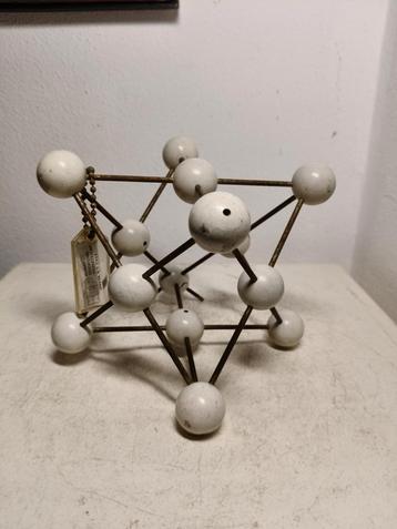  2374 Vintage Molecuulmodel Koper beschikbaar voor biedingen
