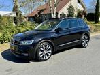 Volkswagen Tiguan 2.0 TSI 190PK DSG 4Motion R-Line Pano•Tr, Auto's, Automaat, Adaptive Cruise Control, Gebruikt, Euro 6