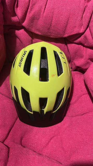 Specialized kinder fiets helm beschikbaar voor biedingen