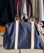 Fendi crossbody bag, Sieraden, Tassen en Uiterlijk, Tassen | Damestassen, Ophalen of Verzenden, Zo goed als nieuw, Schoudertasje