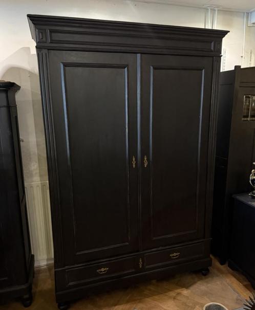 Grote antieke kast, vintage servieskast, legkast zwart VdlM, Huis en Inrichting, Kasten | Ladekasten, Zo goed als nieuw, 200 cm of meer