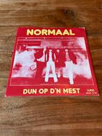 Normaal - Dun op d’n mest / Hummelo (1979), Ophalen of Verzenden, Gebruikt, Nederlandstalig, Single