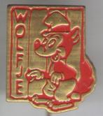 Wolfje rood op koper stripfiguur speldje ( S_076 ), Verzamelen, Speldjes, Pins en Buttons, Verzenden, Nieuw, Figuurtje, Speldje of Pin