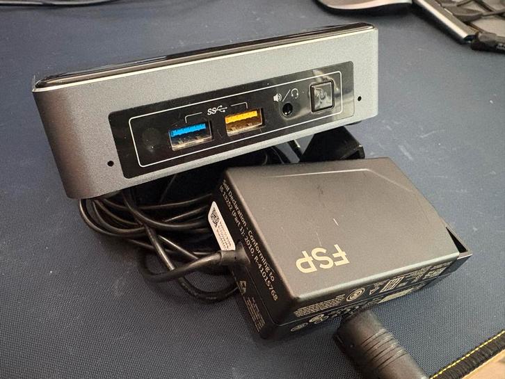 Intel NUC7 i5BNK, Computers en Software, Desktop Pc's, Zo goed als nieuw, 3 tot 4 Ghz, Ophalen of Verzenden