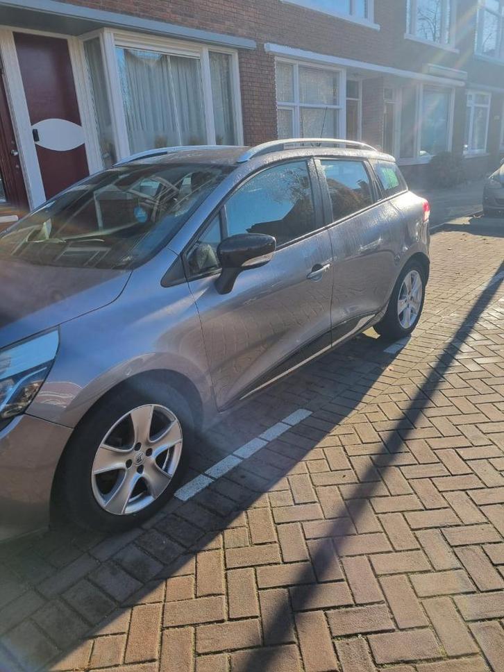 Renault Clio 1.5 DCI 55KW Estate 2013 Grijs, Auto's, Renault, Particulier, Clio, Diesel, A, Stationwagon, Handgeschakeld, Geïmporteerd
