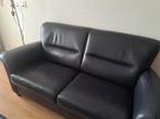 Donkerblauwe lederen 2 zits bank, Huis en Inrichting, Banken | Bankstellen, Ophalen, Gebruikt, Driepersoons, Rechte bank