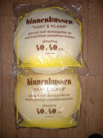 NIEUW in verpakking 2binnenkussens/binnen kussen/opvulkussen beschikbaar voor biedingen