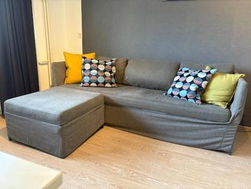 3-zits bank en hocker (inclusief kussens)