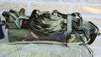 Bandslinge  14-15  mm breed in  militaire draagtas., Ophalen