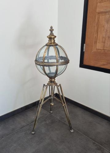 Staande lamp / kaarsenhouder beschikbaar voor biedingen