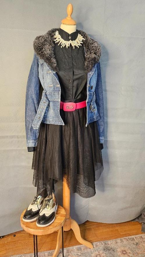 Trendy Guess Jeans Denim Jasje met Bontkraag en Riem - Maat, Kleding | Dames, Jassen | Zomer, Zo goed als nieuw, Maat 38/40 (M)