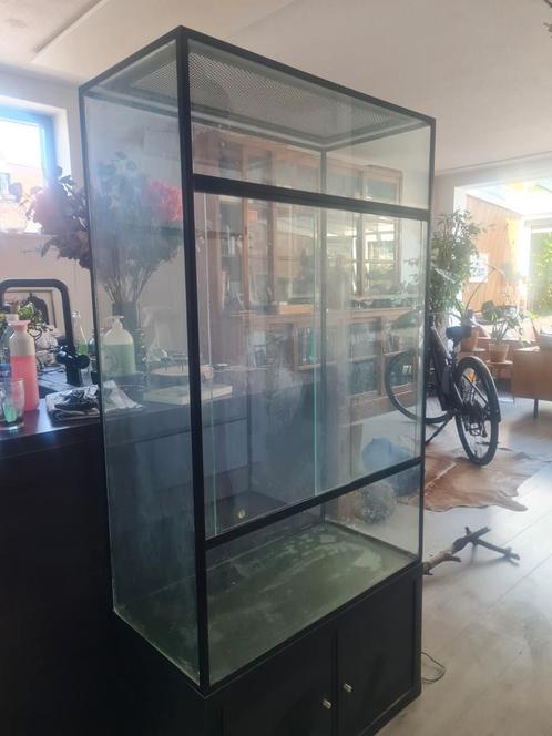 Terrarium 120cm hoog, 39cm diep en 77.5cm breed, Dieren en Toebehoren, Reptielen en Amfibieën | Toebehoren, Gebruikt, Terrarium of Paludarium