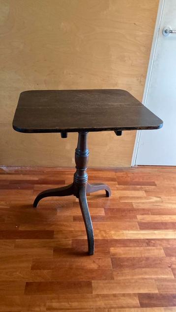 Antieke Engelse Tilttop Tafel - Bijzettafel beschikbaar voor biedingen