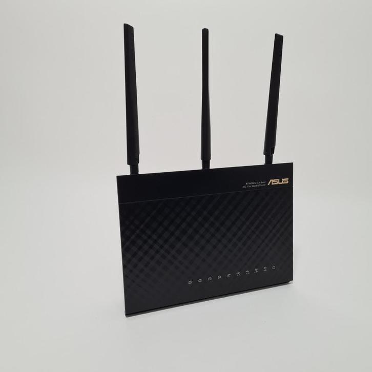 Asus RT-AC68U | AC1900 Dualband Gigabit Router, Computers en Software, Routers en Modems, Gebruikt, Router, Ophalen of Verzenden