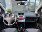 Peugeot 107 1.0 Accent Airco! Cruise! 6 Maanden Garantie!, Voorwielaandrijving, Euro 5, Gebruikt, 4 stoelen