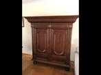 Donkere kast, Antiek en Kunst, Antiek | Meubels | Kasten, Ophalen of Verzenden
