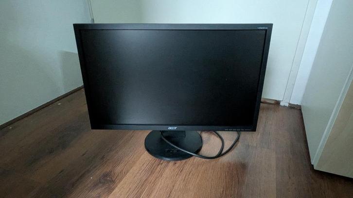 Acer monitor v223hq, Computers en Software, Monitoren, Gebruikt, 60 Hz of minder, VGA, Kantelbaar, TN, Full HD, 5 ms of meer, Ophalen